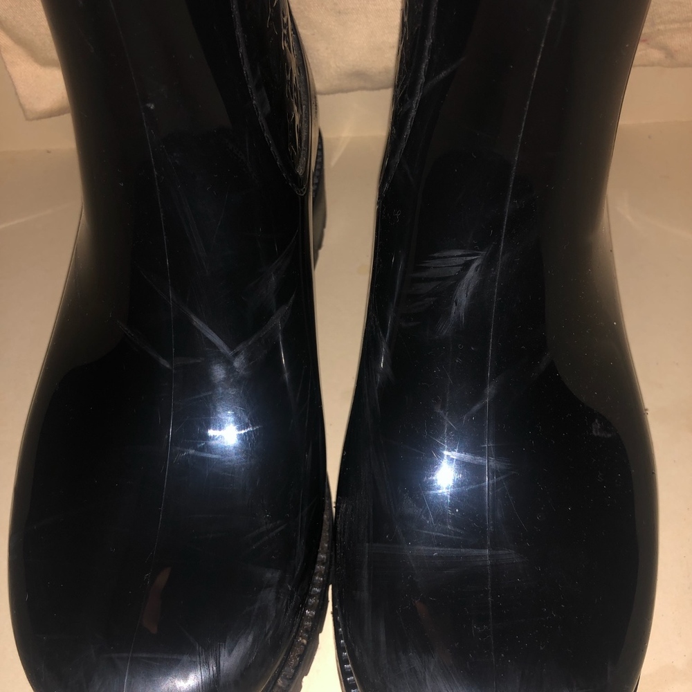 Louis Vuitton Rainboots - Picture 3 of 3